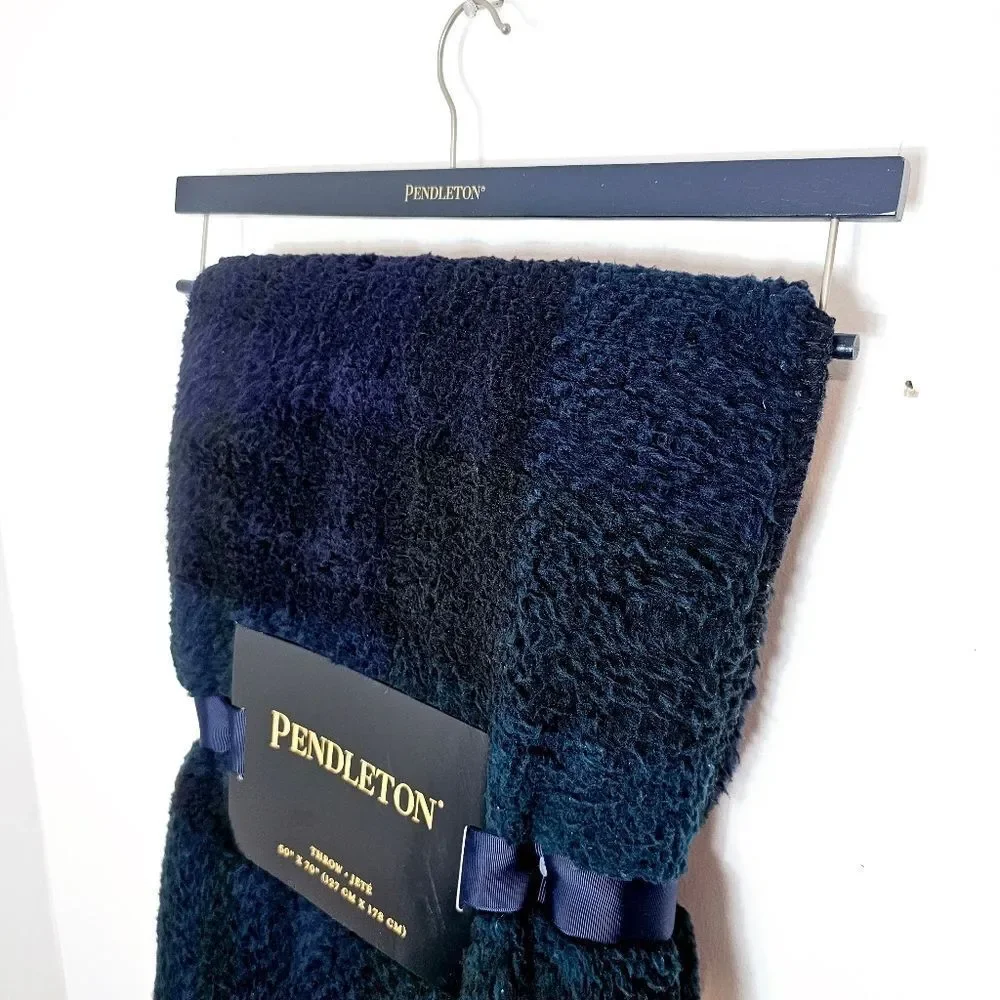 NWT Pendelton Plaid Throw Blanket Navy Green 50  x 70
